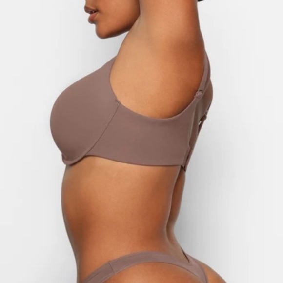 SKIMS Fits Everybody T-SHIRT BRA Limited edition in Umber NWOT size 34C - Picture 7 of 7